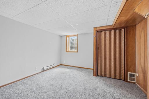 821 Sterling Street N, Saint Paul, MN 55119