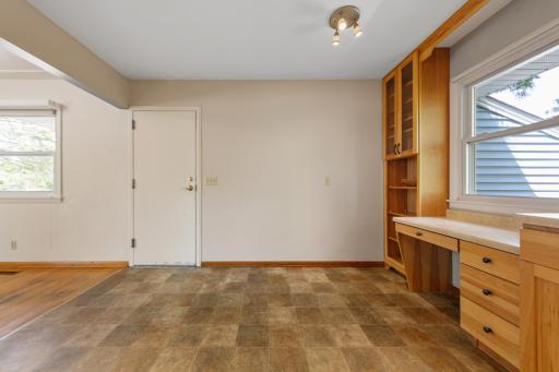 breakfast nook/ eat in kitchen unstaged