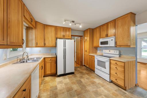 26_24 kitchen.jpg
