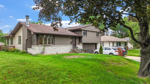 4246 Royce Street NE, Minneapolis, MN 55421