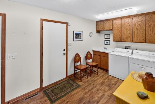 8890 Bishop Avenue NW, Maple Lake, MN 55358