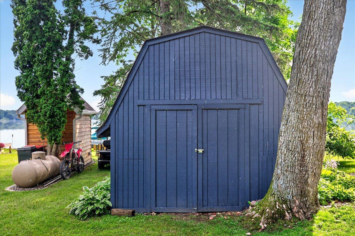 Storage shed