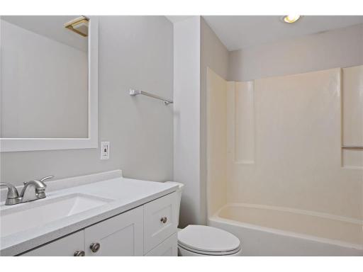 Minneapolis, MN 55404