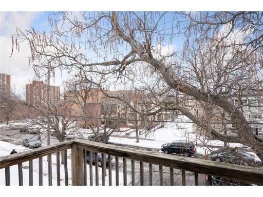 Minneapolis, MN 55404