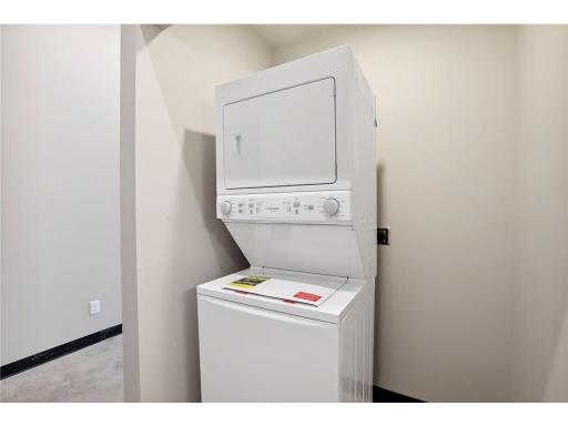 Minneapolis, MN 55414