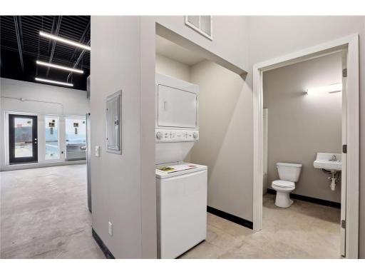Minneapolis, MN 55414