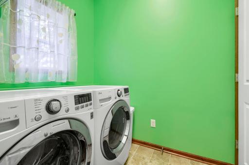 7005 Rose Dr - Web Quality - 026 - 26 Laundry Room.jpg