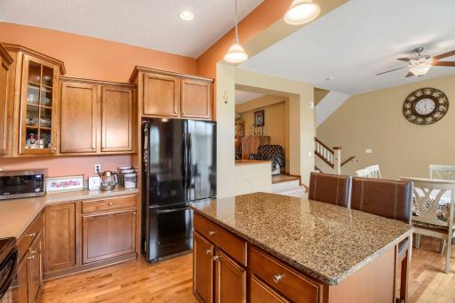 7005 Rose Dr - Web Quality - 013 - 13 Kitchen.jpg
