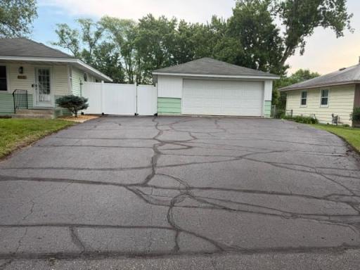 8031 Hadley Avenue S, Cottage Grove, MN 55016