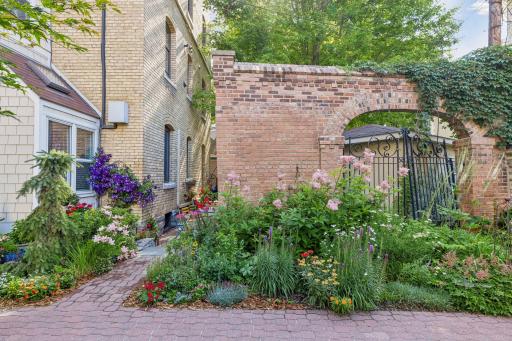 436 Portland Avenue, 9, Saint Paul, MN 55102