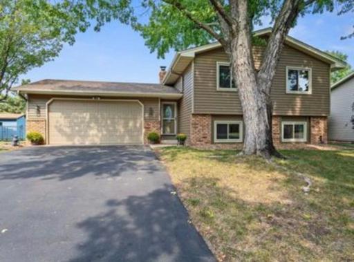Photo for 7518 Humboldt Circle N, Minneapolis, MN 55444 - listing #7103984 7518 Humboldt Circle N, Minneapolis, MN 55444