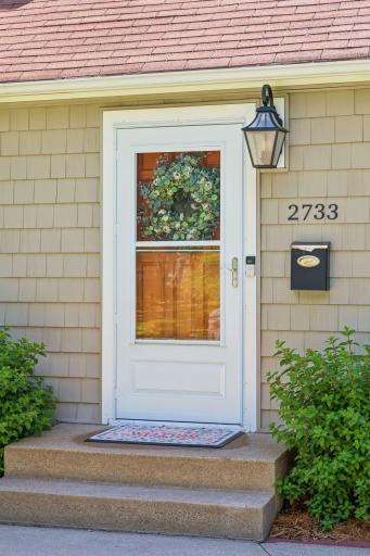 2733 Georgia Avenue South - Spacecrafting - 0003.jpg
