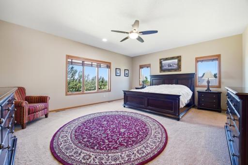 7019 Maple Lane, Horace, ND 58047