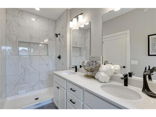 22294 Lilac Way, Forest Lake, MN 55025