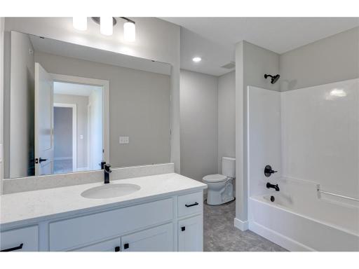 22294 Lilac Way, Forest Lake, MN 55025