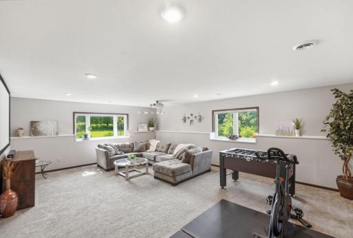 2828 Sailor Drive NE, Alexandria, MN 56308