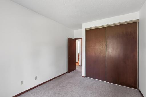 1392 Carling Drive, 103, Saint Paul, MN 55108