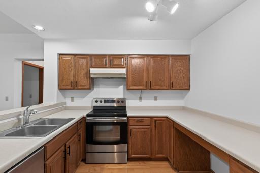 1392 Carling Drive, 103, Saint Paul, MN 55108