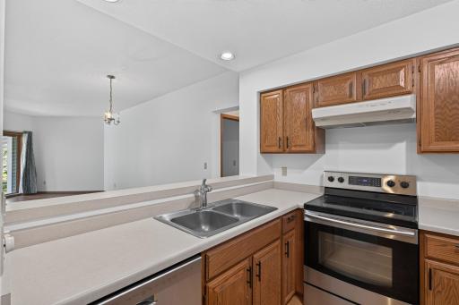 1392 Carling Drive, 103, Saint Paul, MN 55108