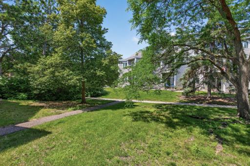1392 Carling Drive, 103, Saint Paul, MN 55108