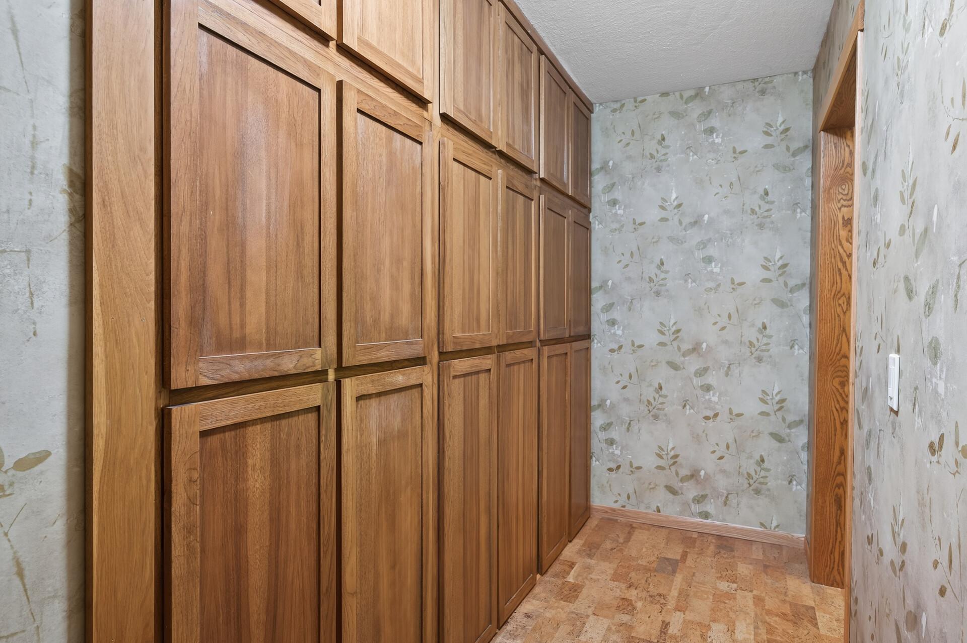 43_11600_37th_Ave_N43_mls.jpg