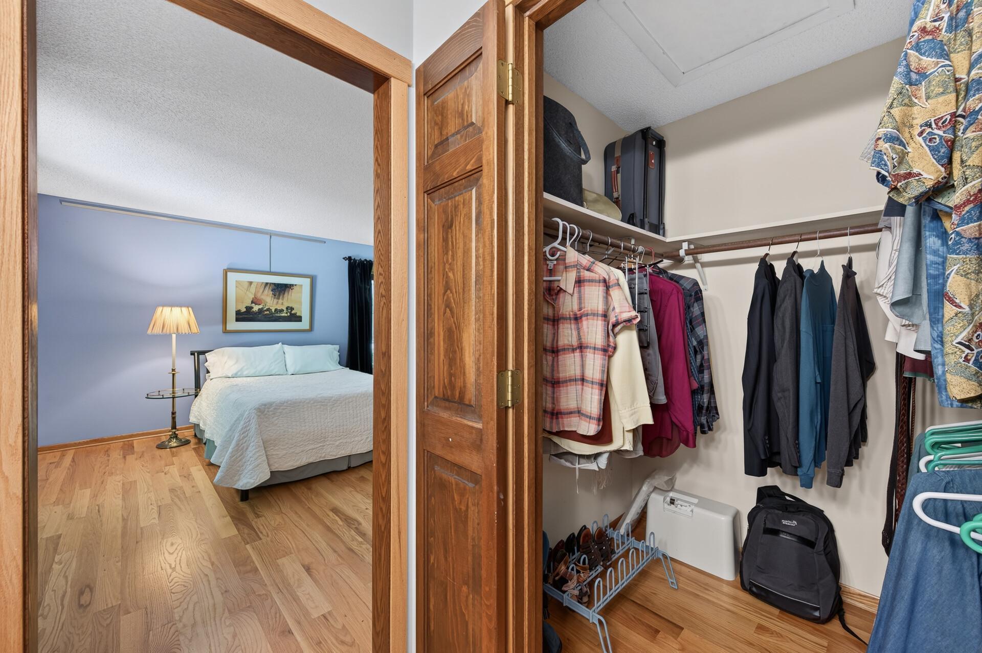 27_11600_37th_Ave_N27_mls.jpg