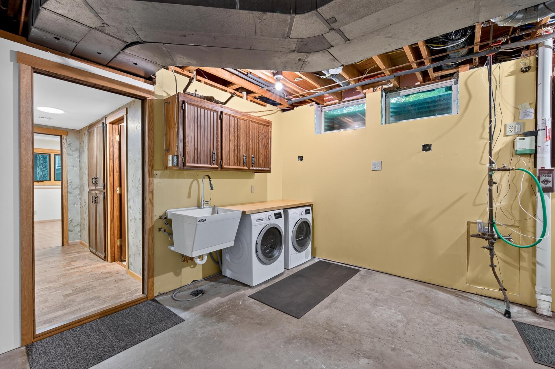 44_11600_37th_Ave_N44_mls.jpg