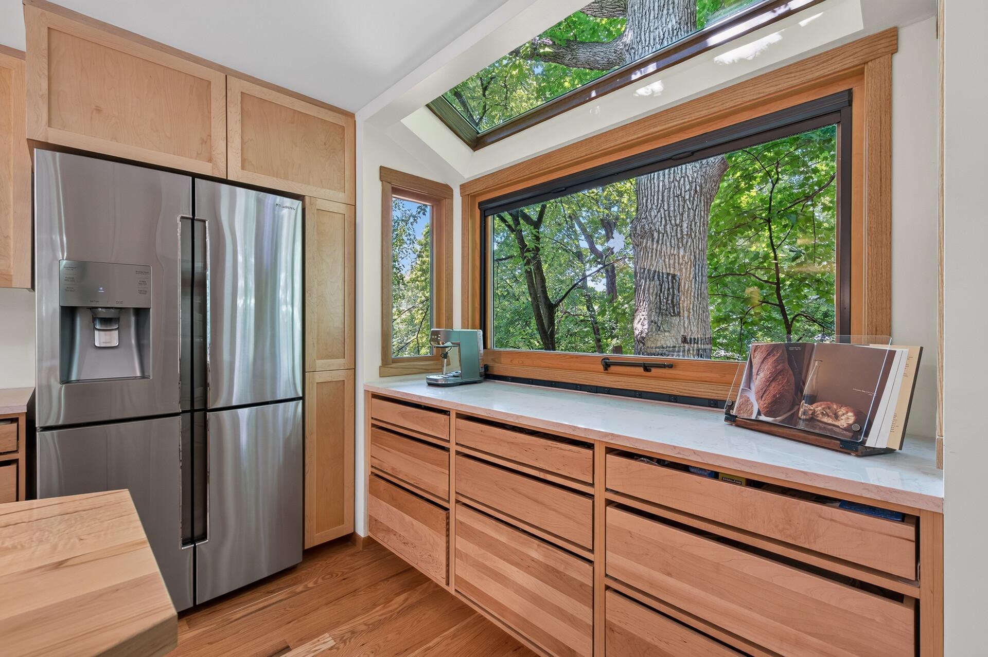 22_11600_37th_Ave_N22_mls.jpg