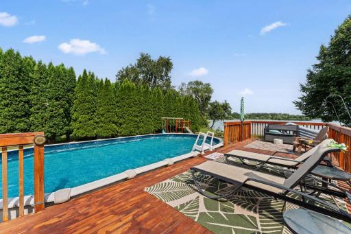 1911 County Road F E, North Saint Paul, MN 55110