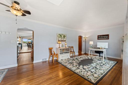 1911 County Road F E, North Saint Paul, MN 55110