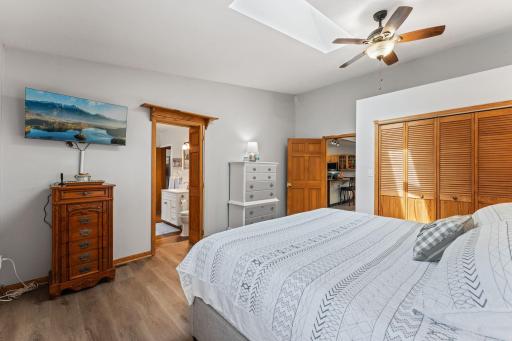 1911 County Road F E, North Saint Paul, MN 55110