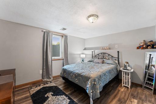 1911 County Road F E, North Saint Paul, MN 55110