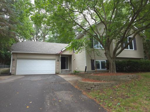 3633 Windtree Drive, Eagan, MN 55123