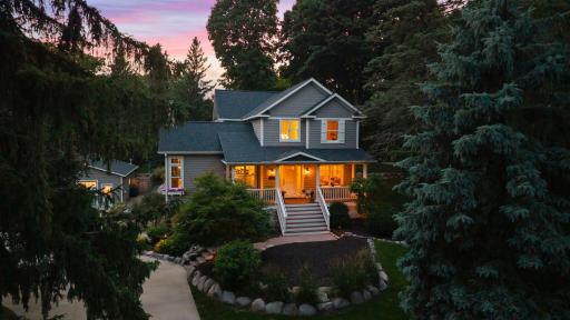 1-web-or-mls-4940 Suburban Dr Twilight -45.jpg