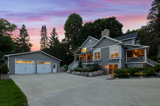 2-web-or-mls-4940 Suburban Dr Twilight -24.jpg