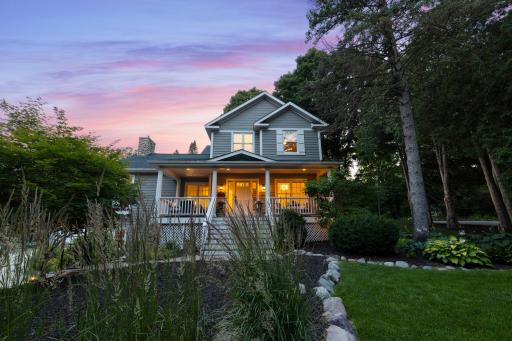7-web-or-mls-4940 Suburban Dr Twilight -12.jpg