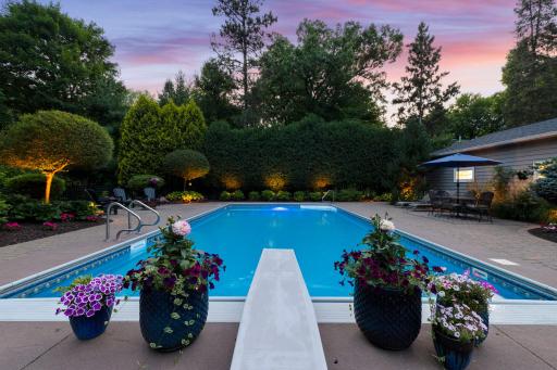 32-web-or-mls-4940 Suburban Dr Twilight -117.jpg