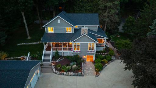 18-web-or-mls-4940 Suburban Dr Twilight -72.jpg