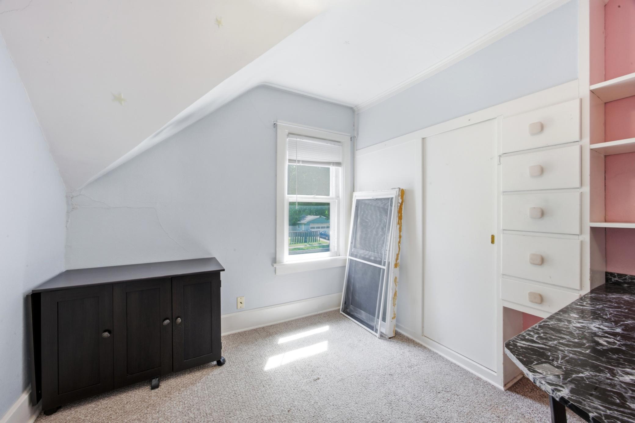 Bedroom 3/Upstairs