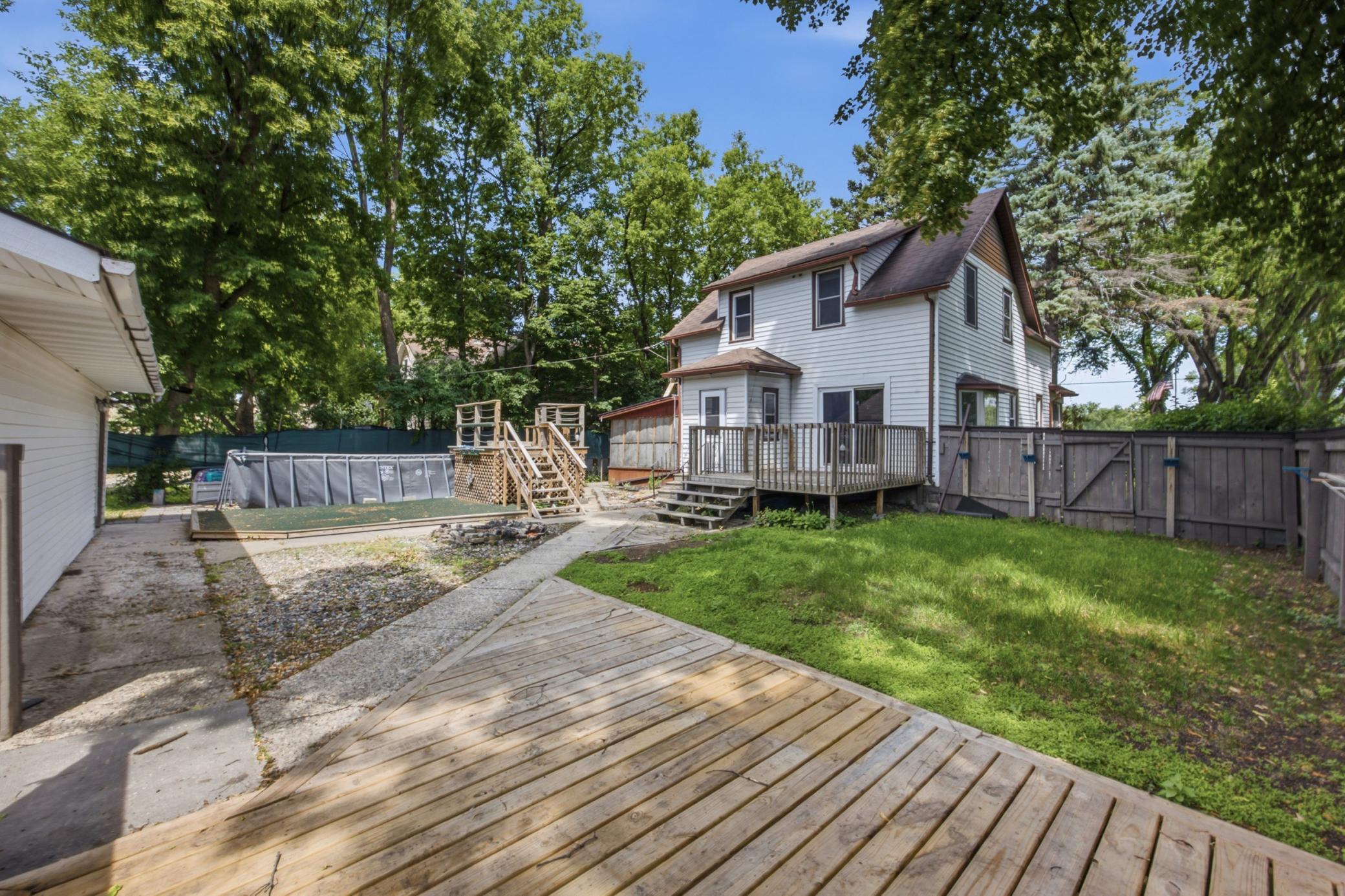 Exterior/ Decks