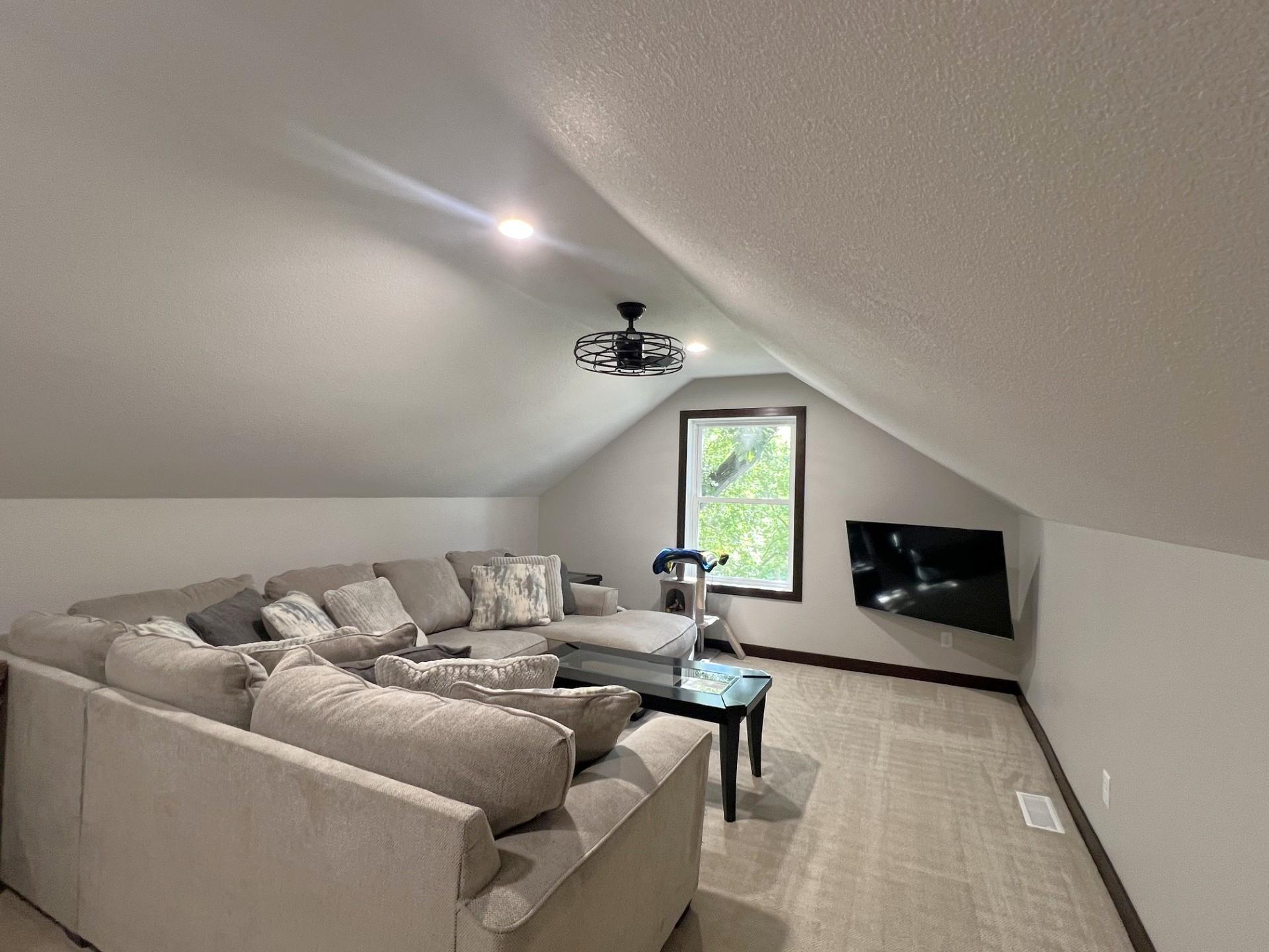 Bonus Room - Legal Egress Window if wanted for bedroom