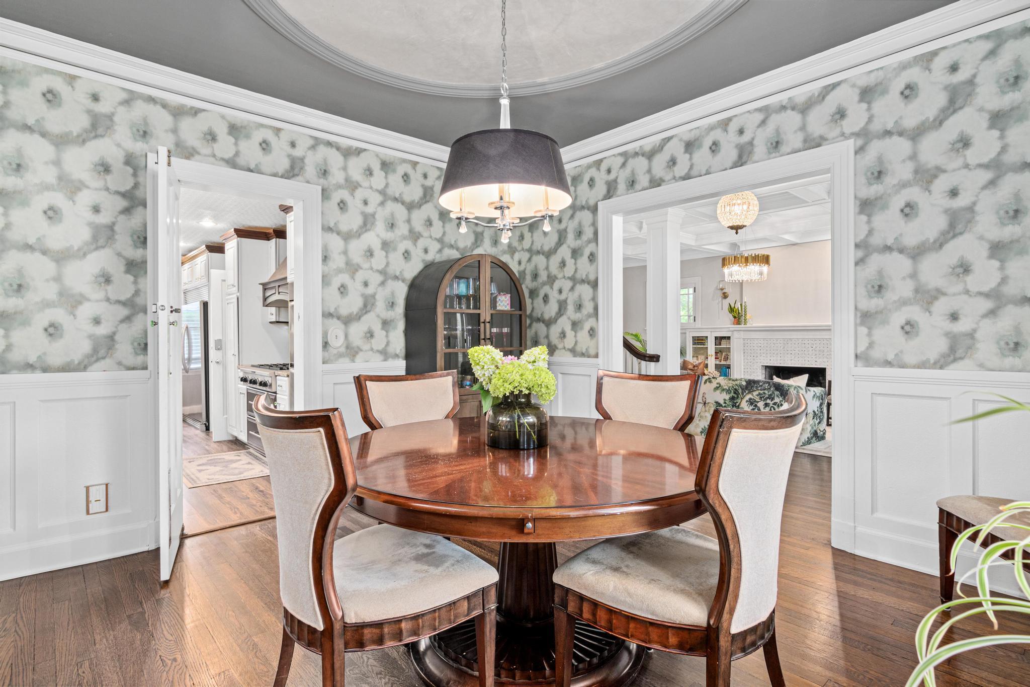 Formal dining