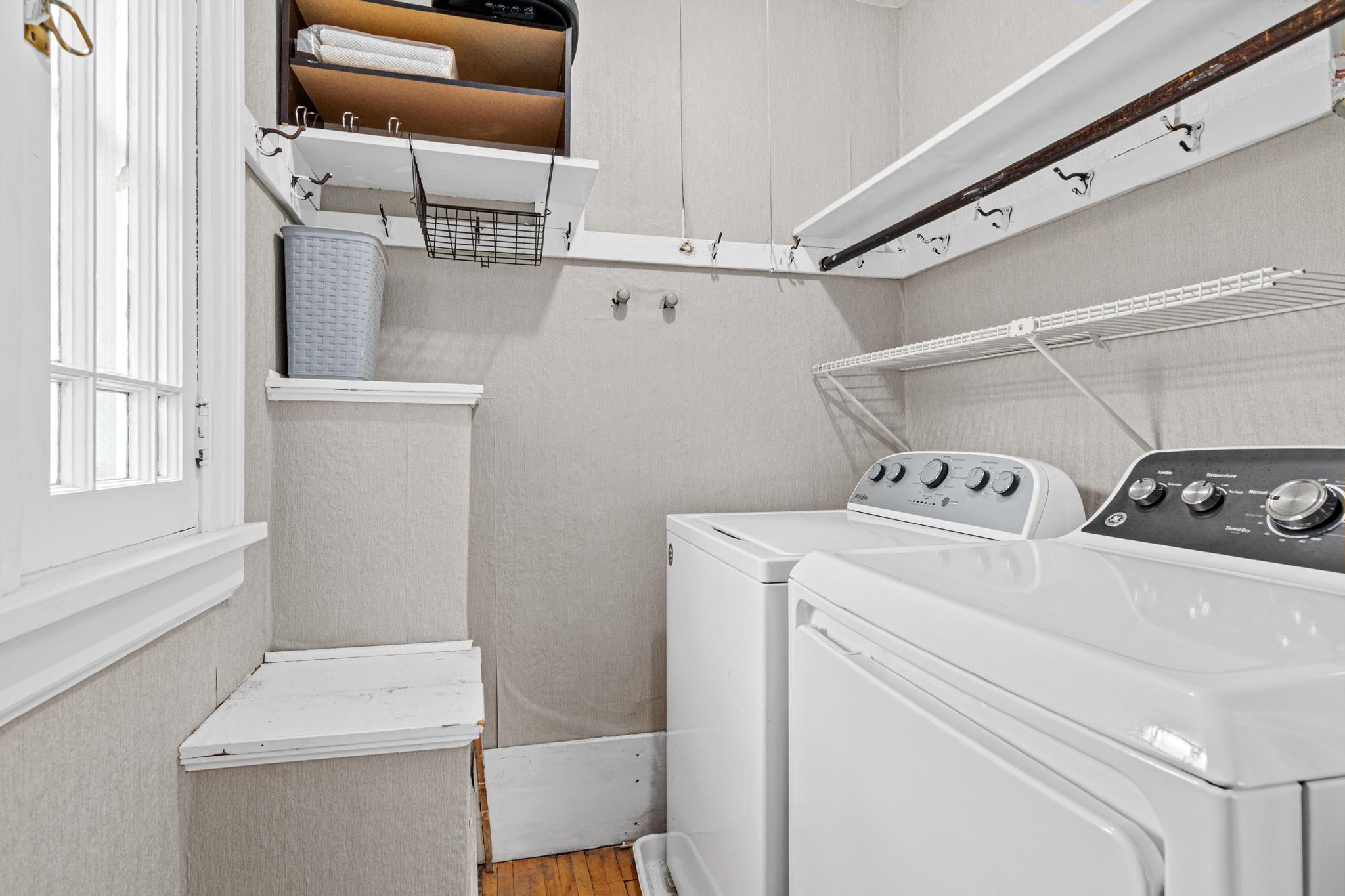 Upper level laundry