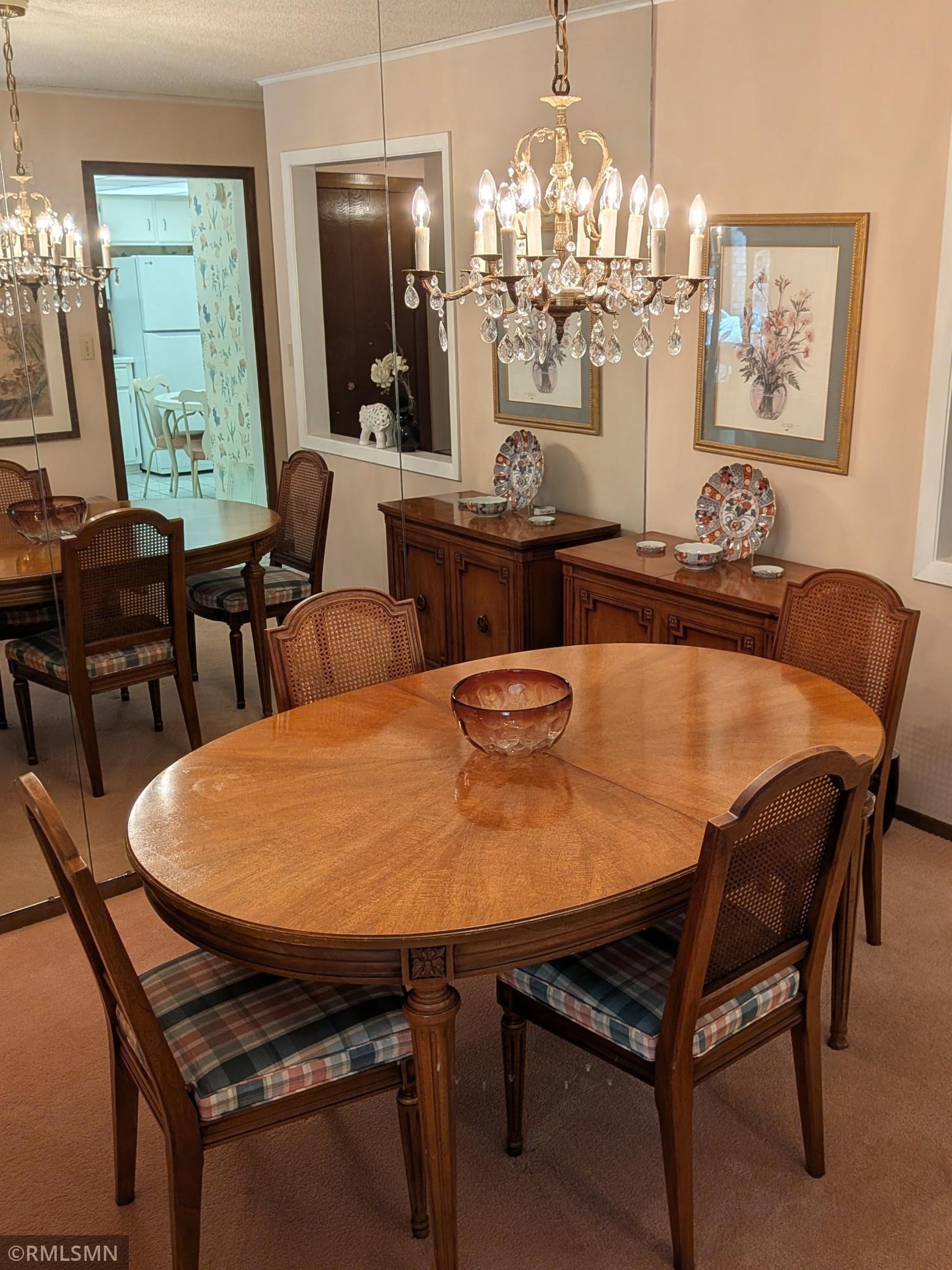 Dining Room .jpg