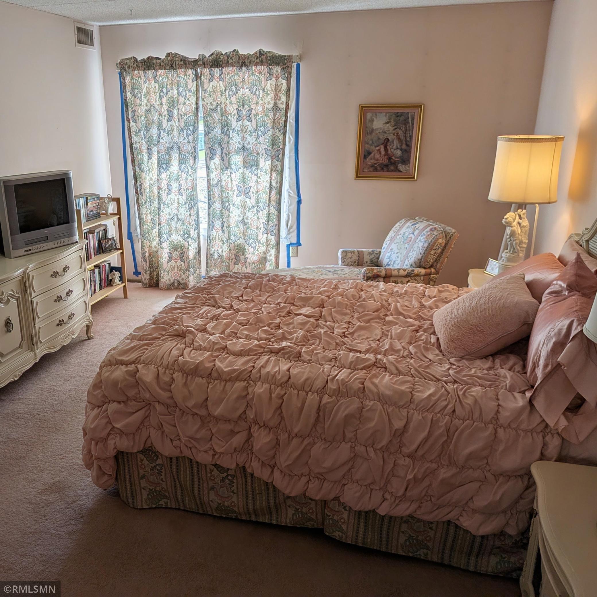 Main Bedroom .jpg