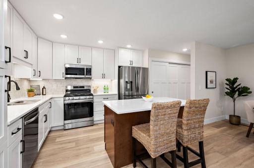 1021 Yuma Lane N, Plymouth, MN 55447