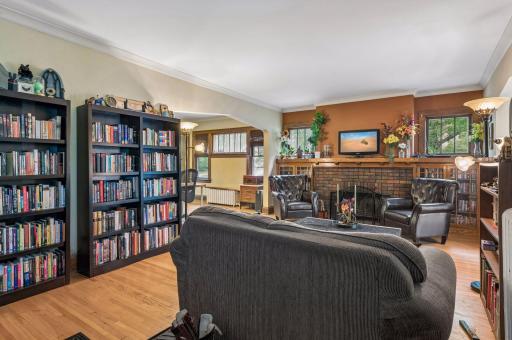 629 Lexington Parkway N, Saint Paul, MN 55104