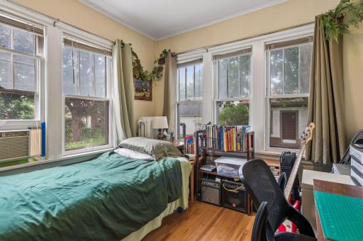 629 Lexington Parkway N, Saint Paul, MN 55104