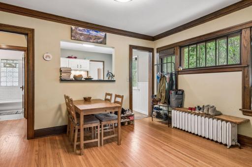 629 Lexington Parkway N, Saint Paul, MN 55104