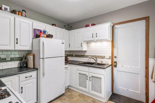 629 Lexington Parkway N, Saint Paul, MN 55104
